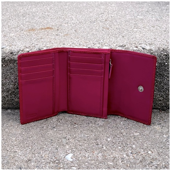 Snap Wallet - Picture 3 of 5